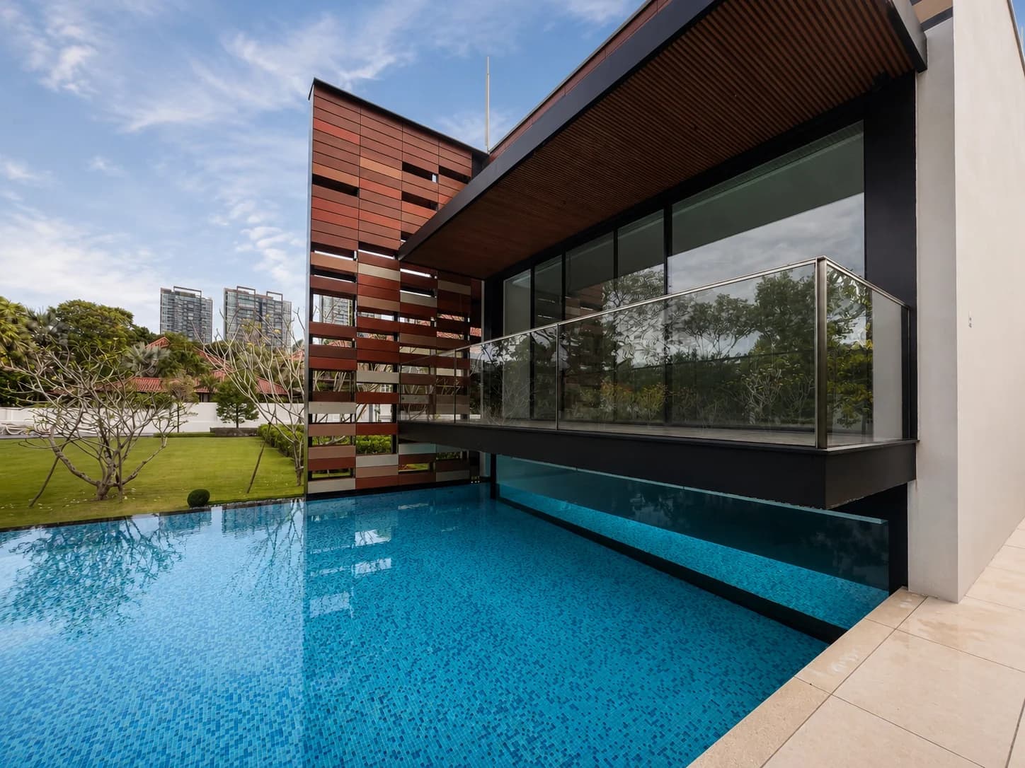 House off Bishopsgate acrylic pool panel