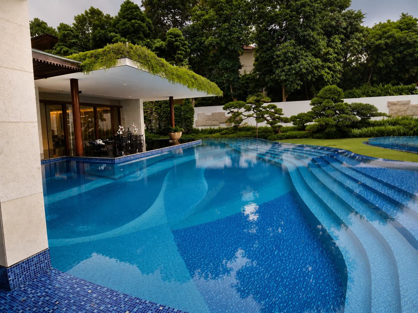 House off Cornwall Gardens acrylic pool panel