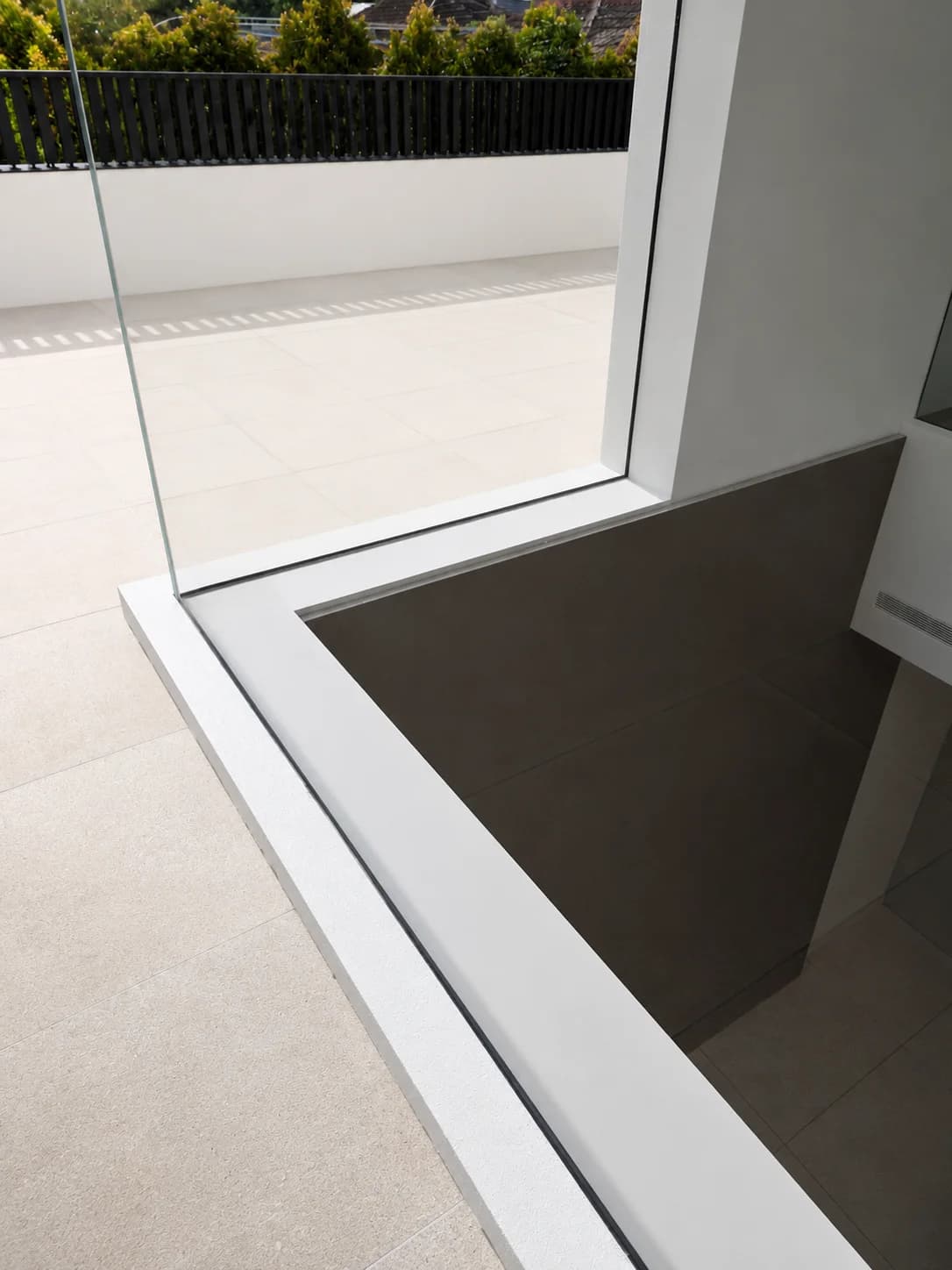 House off Cornwall Gardens acrylic pool panel
