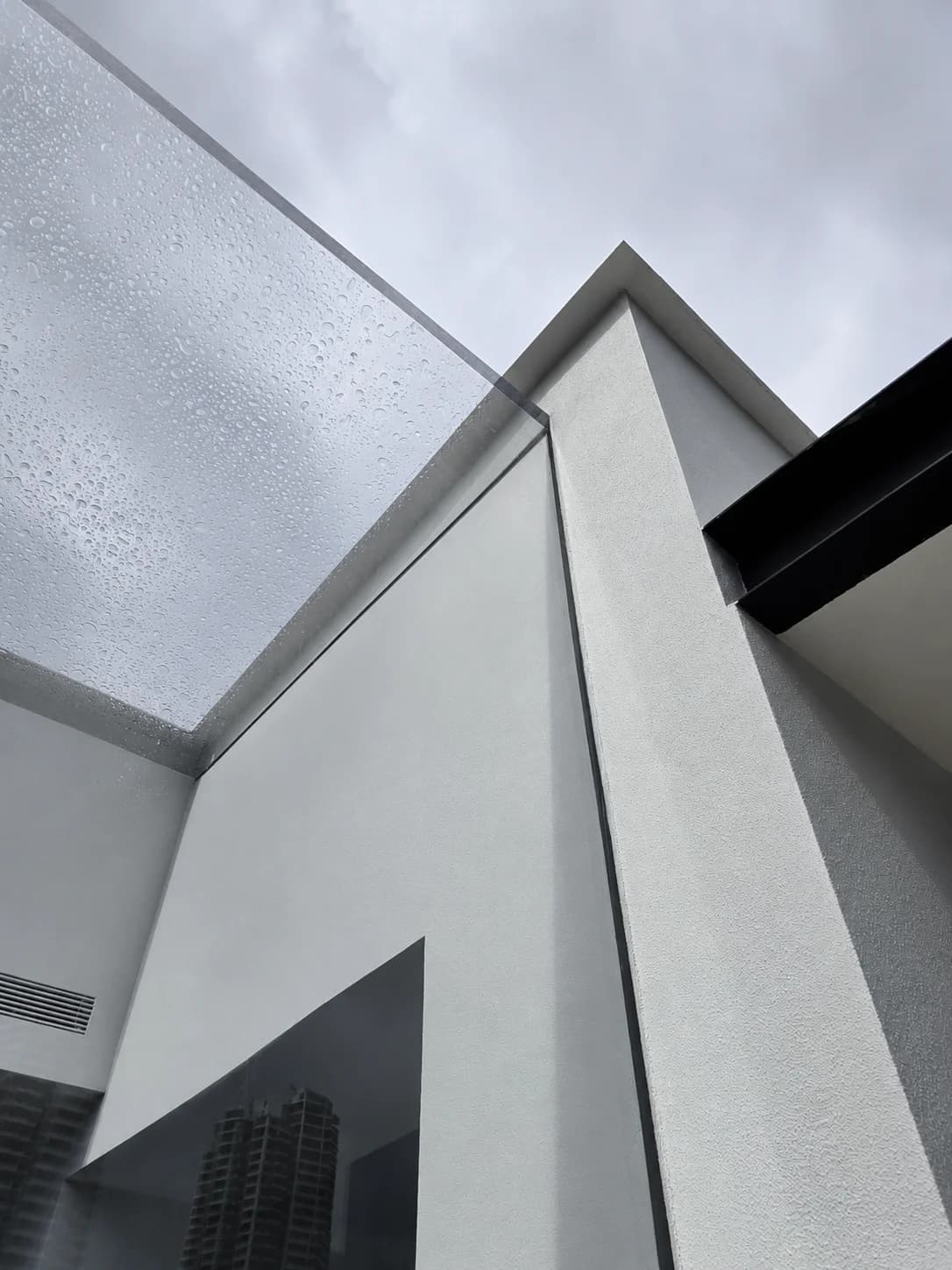 House off Cornwall Gardens acrylic pool panel
