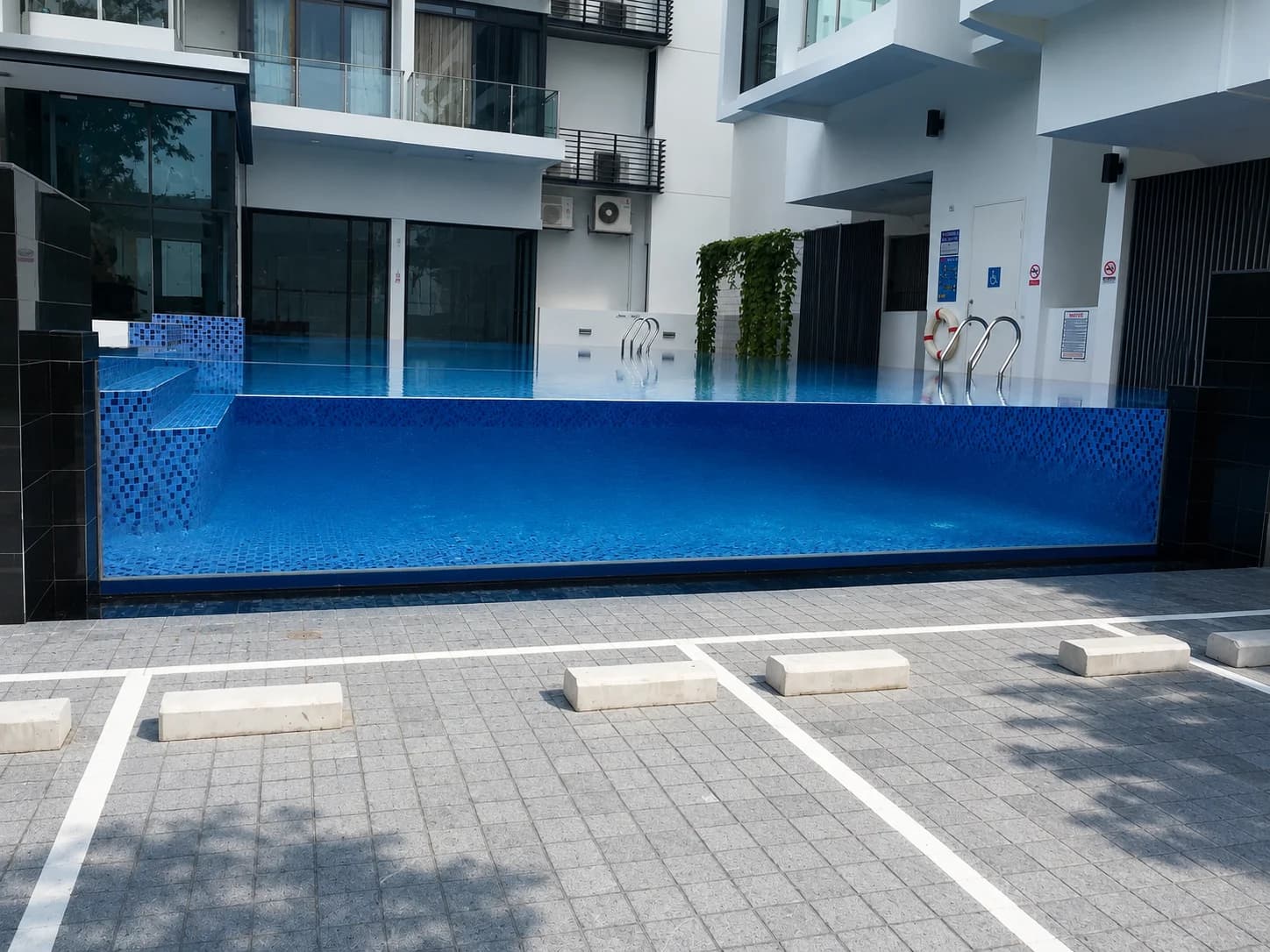 House off Telok Kurau acrylic pool panel