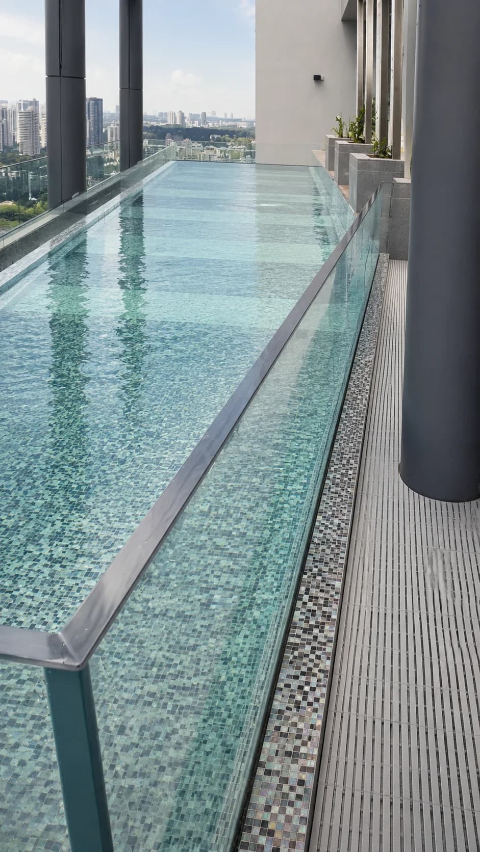 Royal Square acrylic pool panel