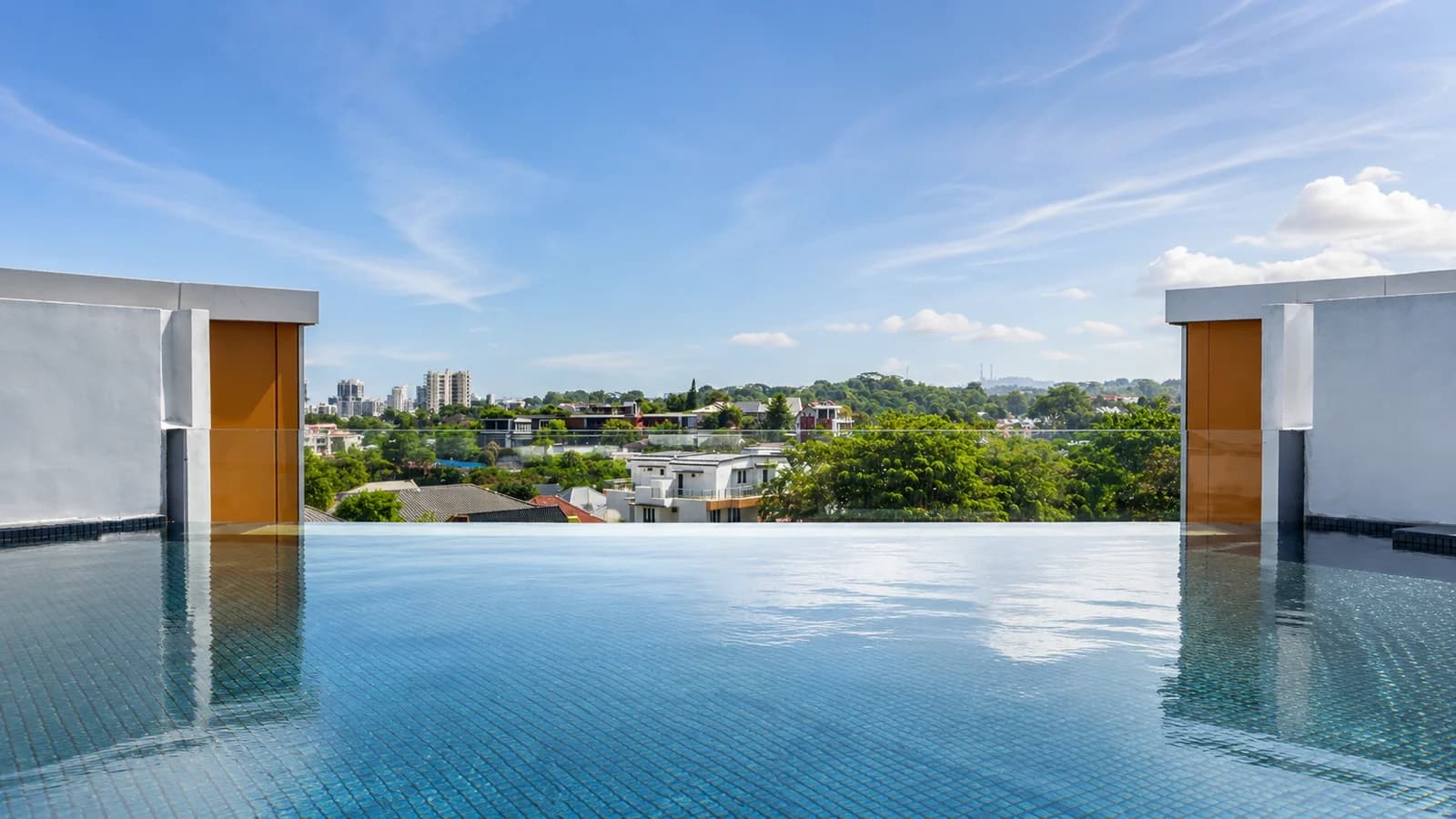 Royal Square acrylic pool panel