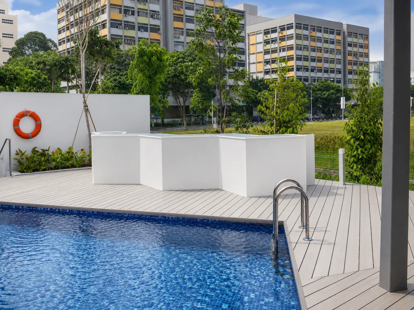 Sky Green acrylic pool panel