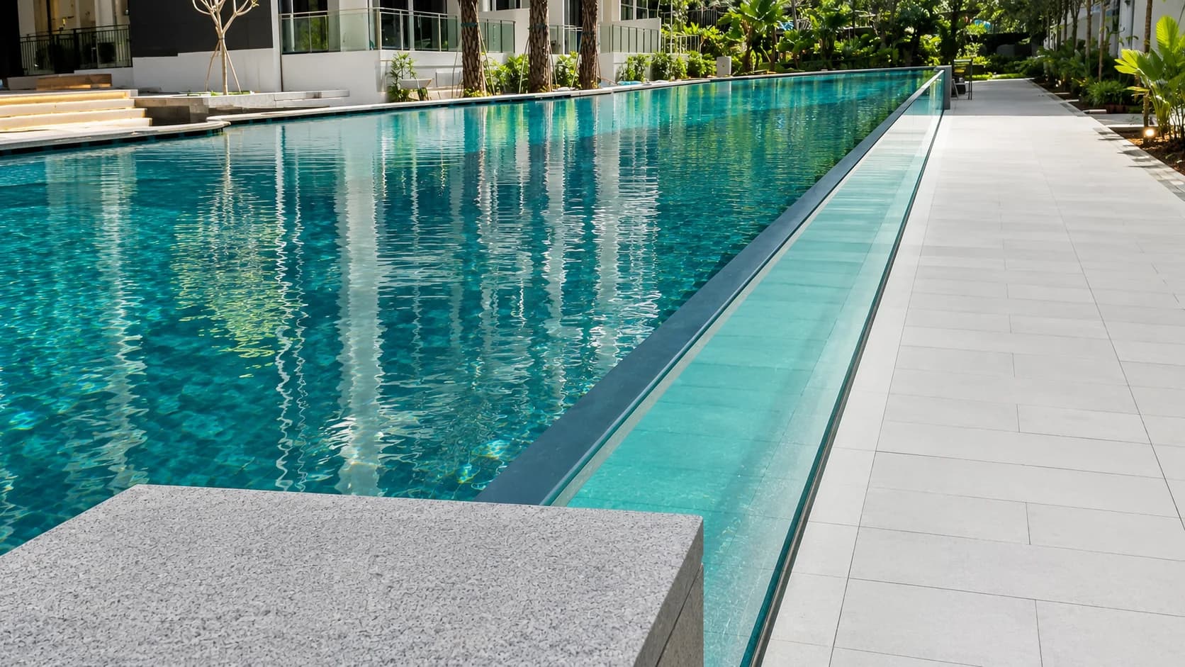 How to Choose the Right Acrylic Panel Thickness for Your Swimming Pool