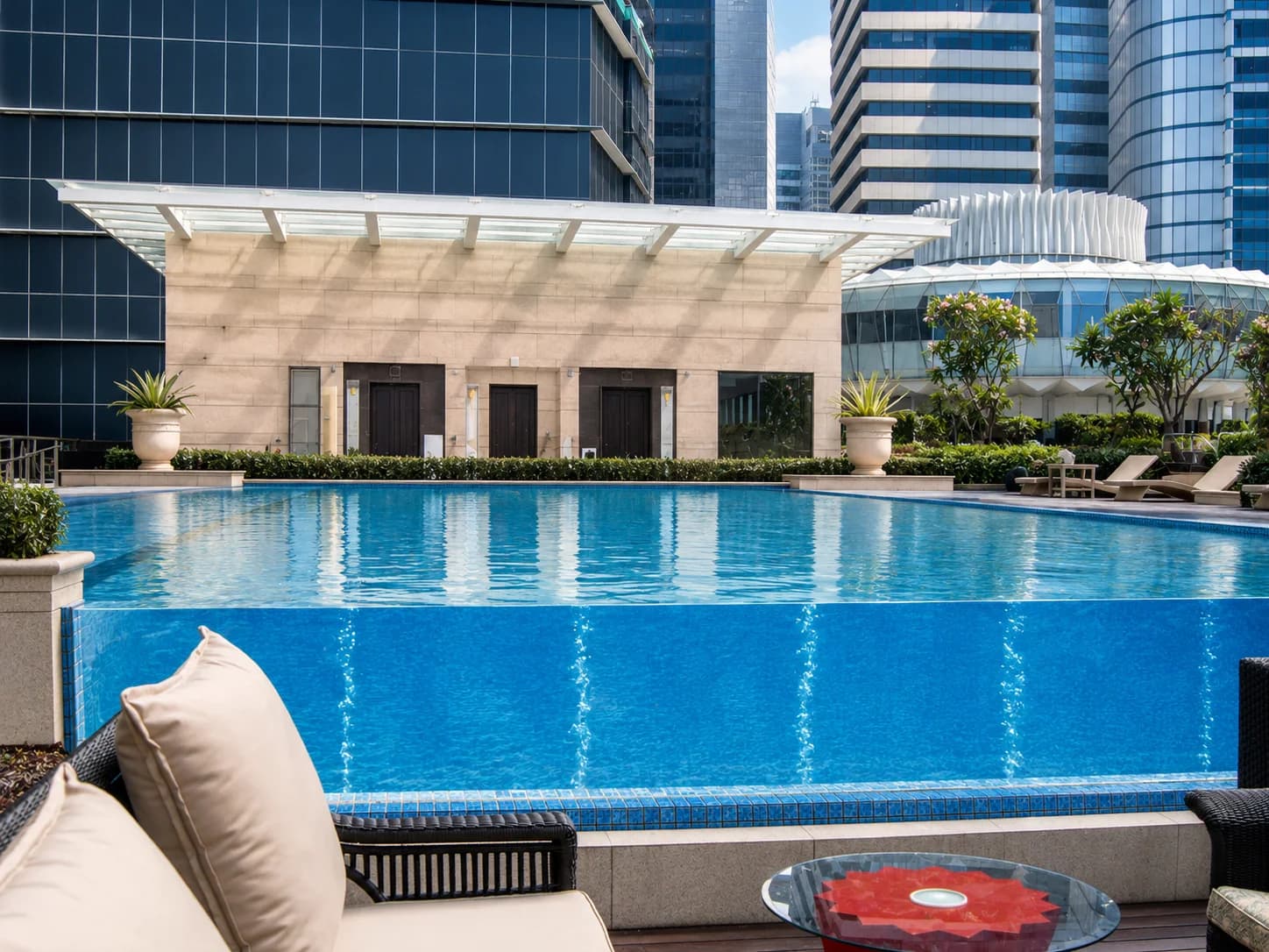 The Fullerton Hotel acrylic pool panel