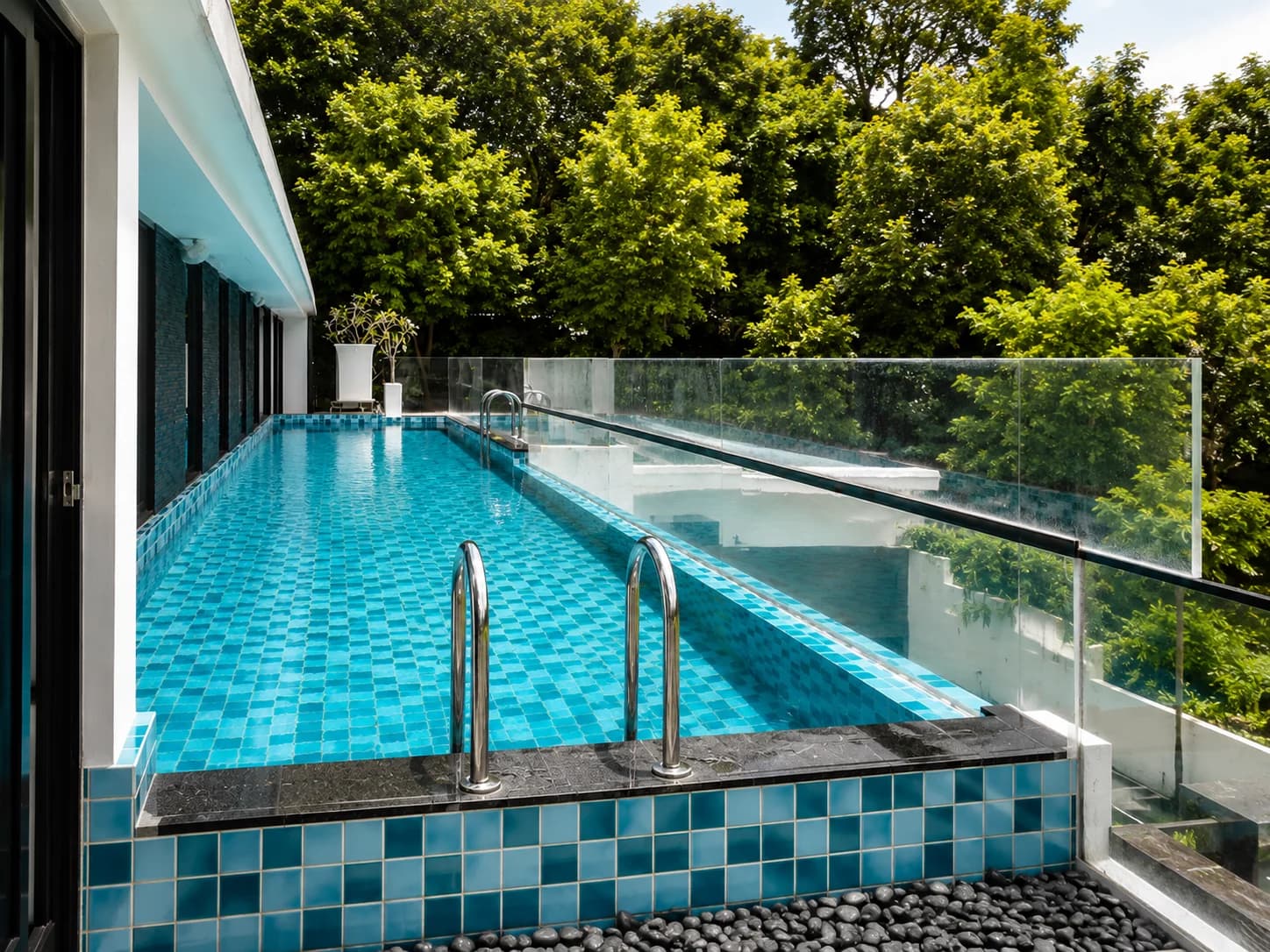 House off King Albert Park acrylic pool panel