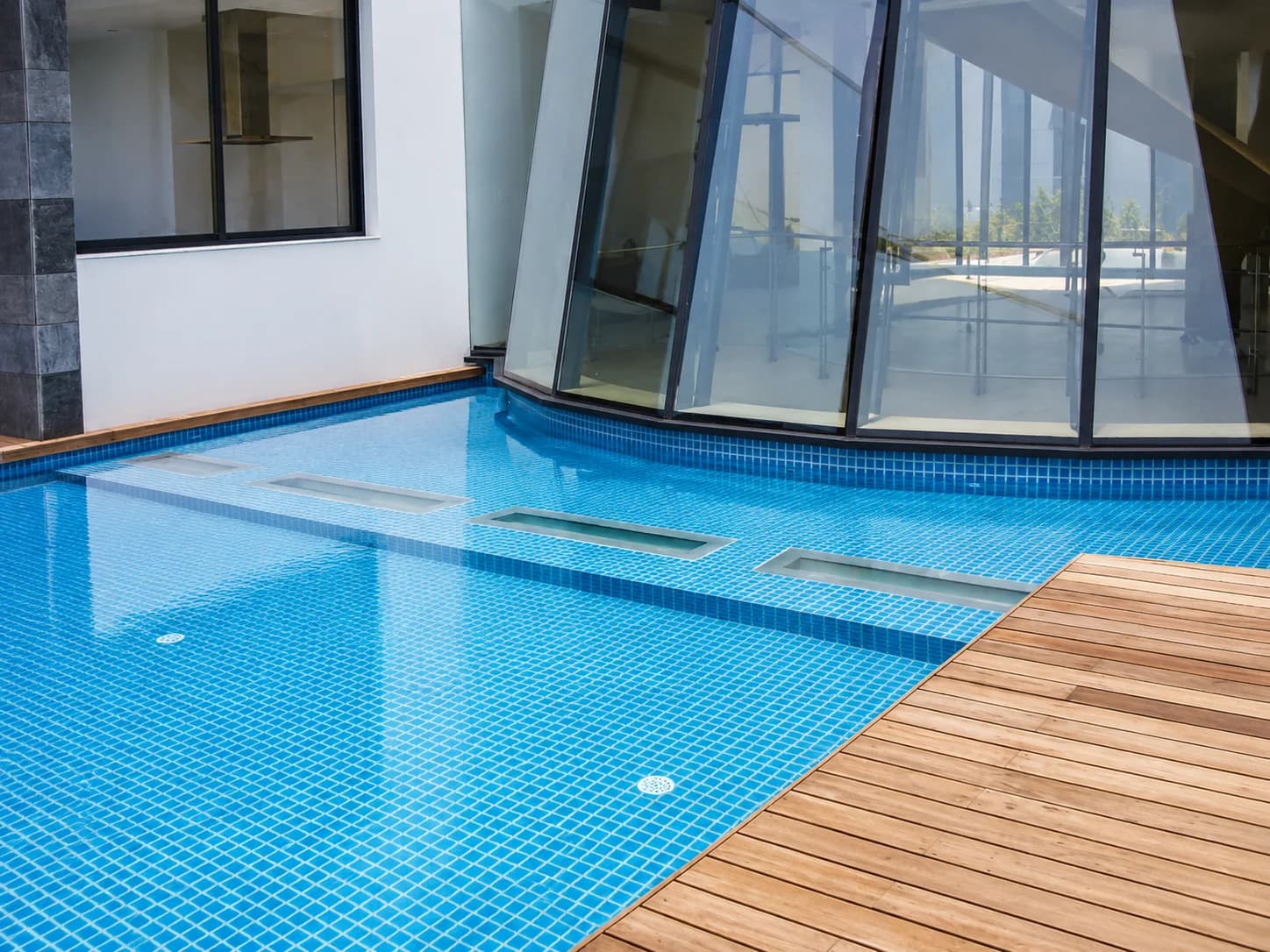 House off Sentosa acrylic pool skylight
